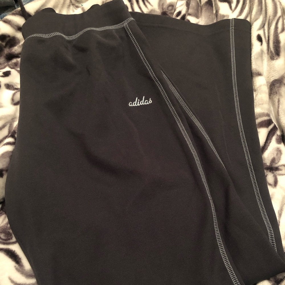 Adidas silky Dark Gray Sweats💖